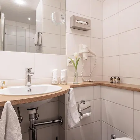 Neugarten (adults Only) הגנאו