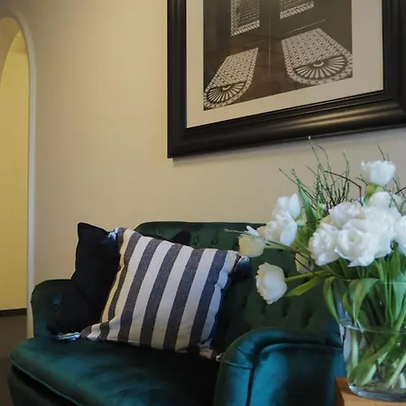 מלון Neugarten (adults Only) 4*